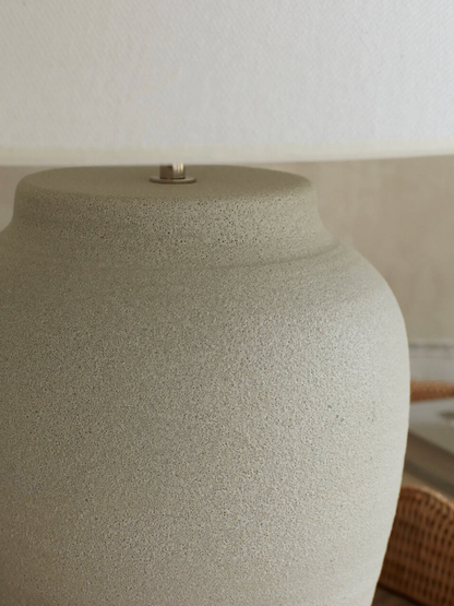 Haske Ceramic Table Lamp – Modern Textured Bedside Lamp with Fabric Shade